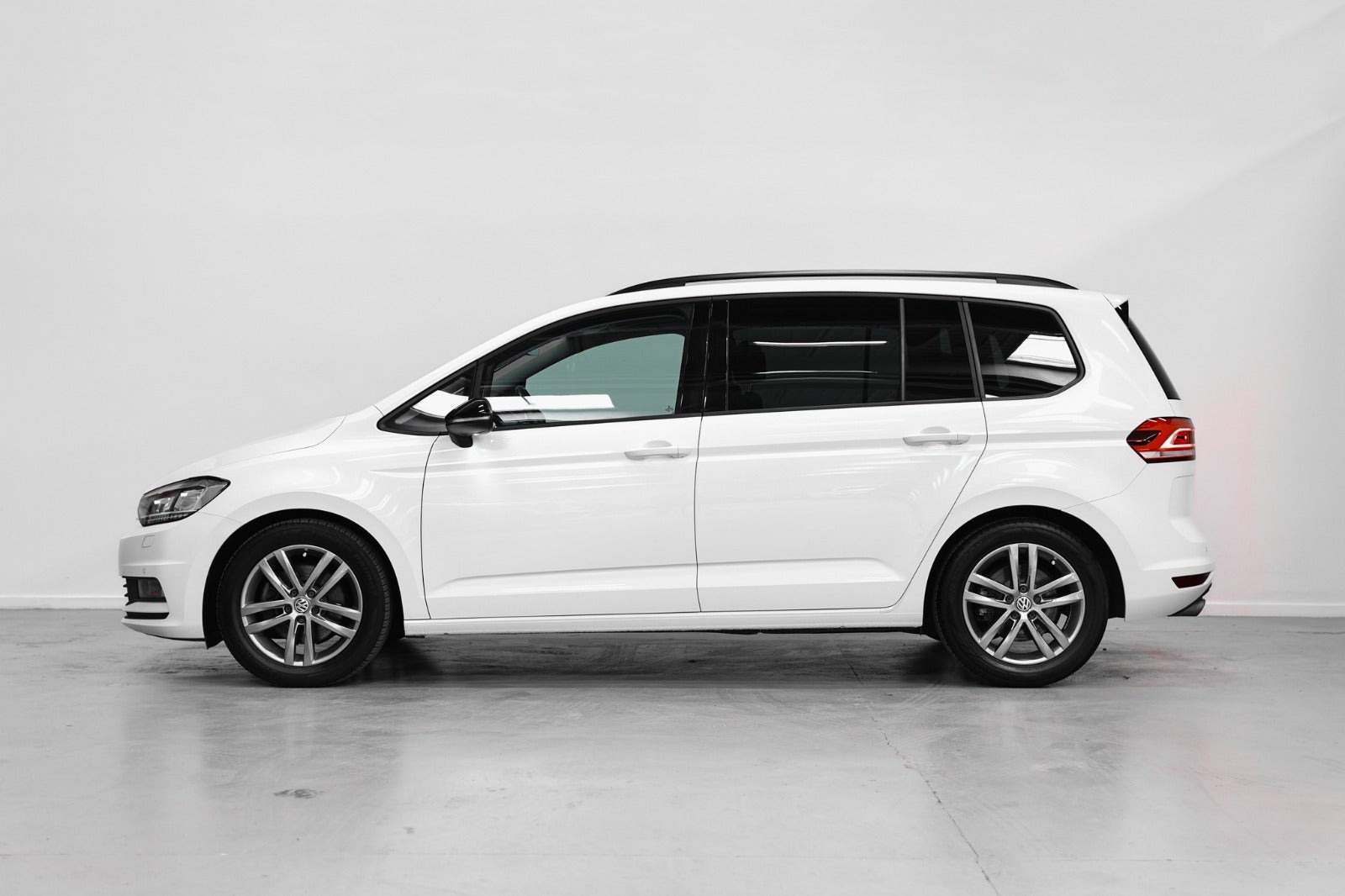 Volkswagen varevogn leasing hos Selected Car Leasing