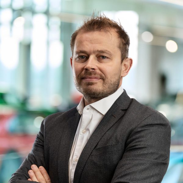 Mads Lysdahl – Selected Car Investment