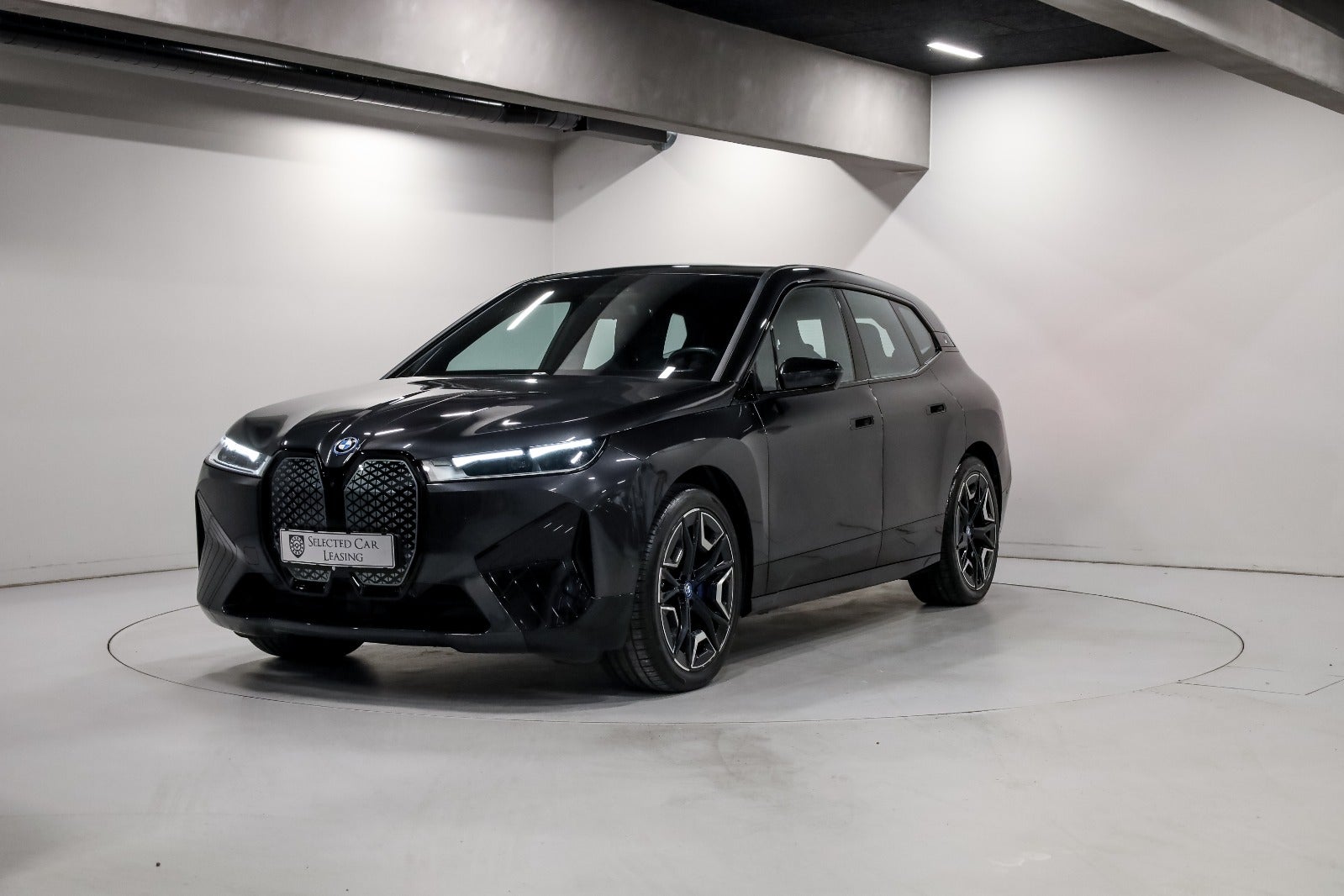 BMW iX xDrive40 Sport | Selected Car Leasing